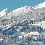 Haus Christl Bed & Breakfast 3*